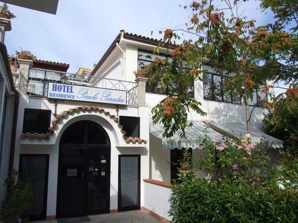 Hotel Piccolo Paradiso Di Роди Гарганико Екстериор снимка