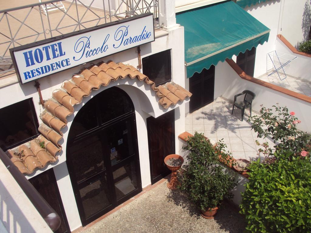 Hotel Piccolo Paradiso Di Роди Гарганико Екстериор снимка