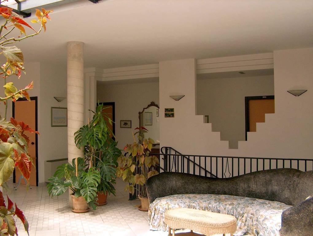 Hotel Piccolo Paradiso Di Роди Гарганико Екстериор снимка